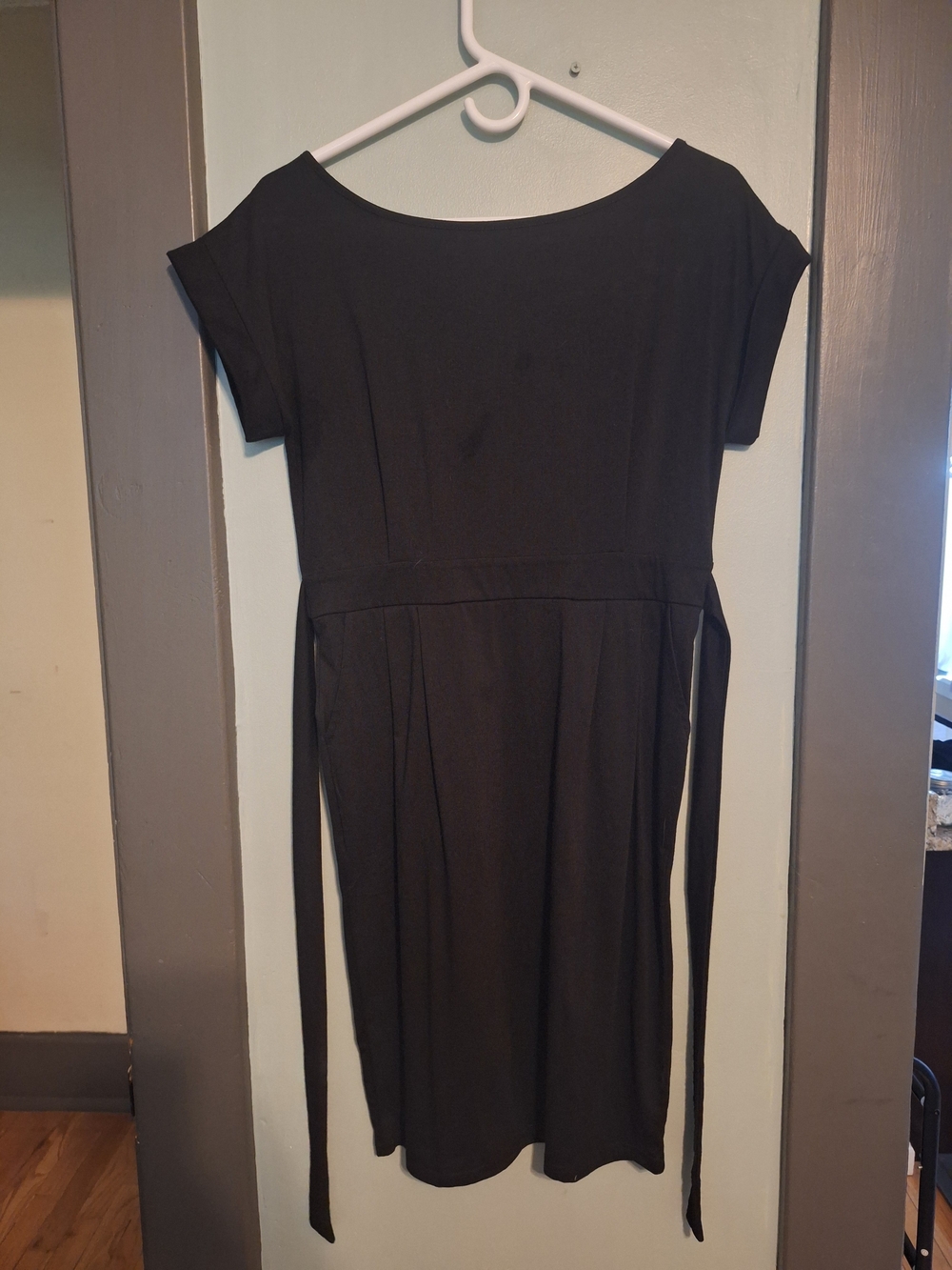 Classic Black Short Sleeve Tie-Waist Dress